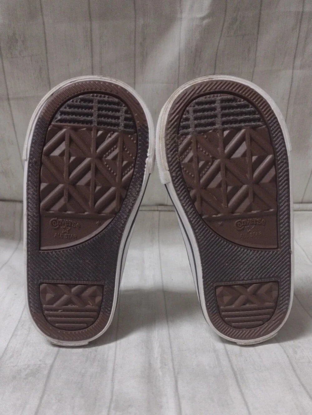Converse Kid's Leopard Print Sneakers (J1118)